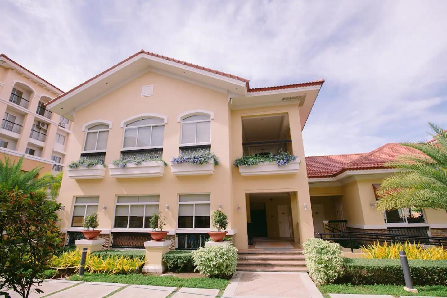 Kara'S Suite Cebu Exterior foto
